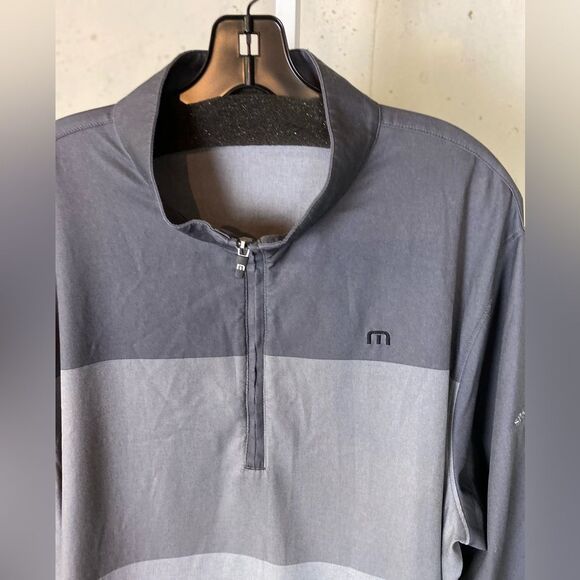 #903 TRAVIS MATHEW Gray Color Block Golf Pullover - Picture 1 of 7